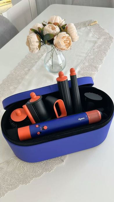 Роскошный Dyson Airwrap HS08 Vinca Blue