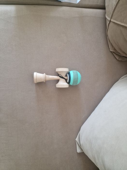 Kendama Sweets BROKEN BONES – Mint Green – Anti Skid
Broken Shape
Maple

TAMA
Beech
Antiskid Clear