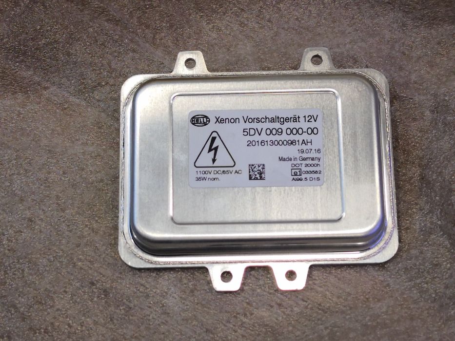 Balast Xenon Hella. 5DV 009 000 Nou Original