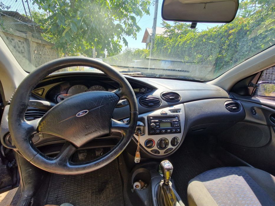Vând Ford Focus an 2000