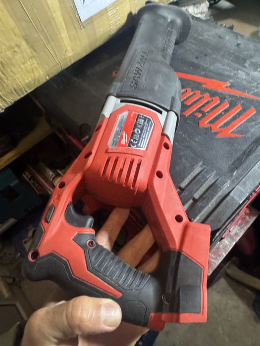 Fierastrau sabie Milwaukee din 2024