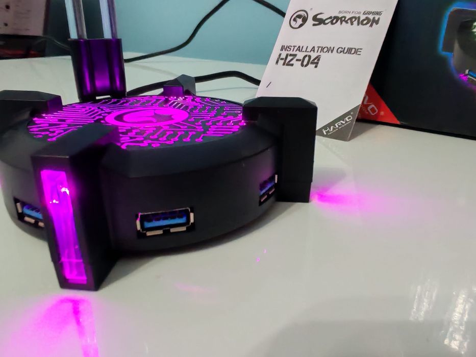 Stand căști suport căști Marvo HZ04 cu hub USB si lumina RGB