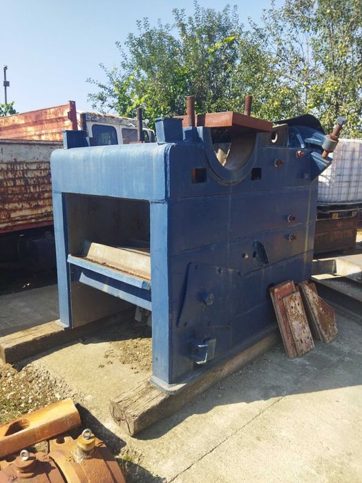 Корпус за руска трошачка 600х900