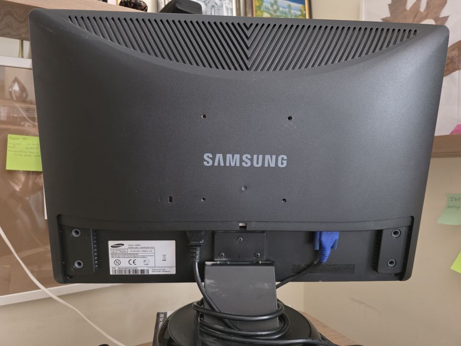 Монотор Samsung 226BW