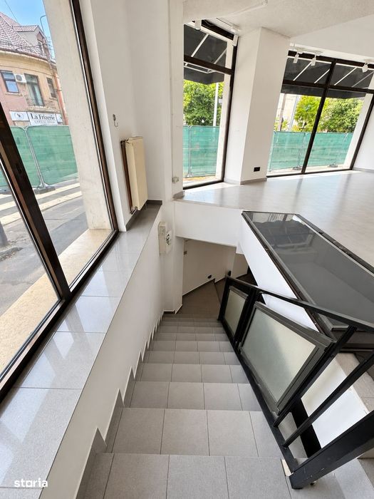 Spațiu comercial 120 mp | Parter + Demisol | Vitrine | Dinicu Golescu