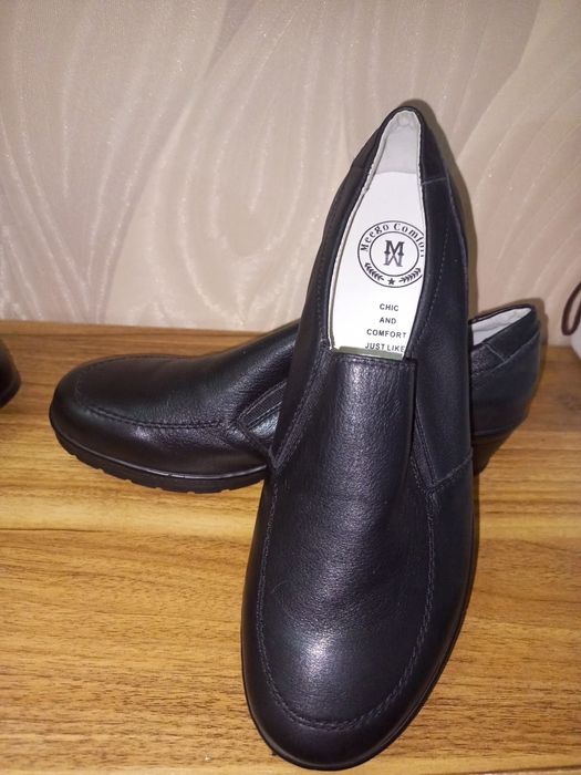 Обувь женская. Замшевая. Кожа