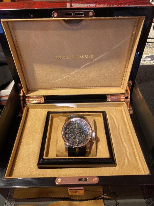 ROGER DUBUIS мужские часы