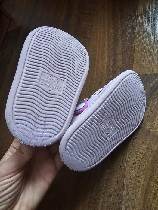 Încălțari tip crocs fetițe mărime 21-22 Minnie