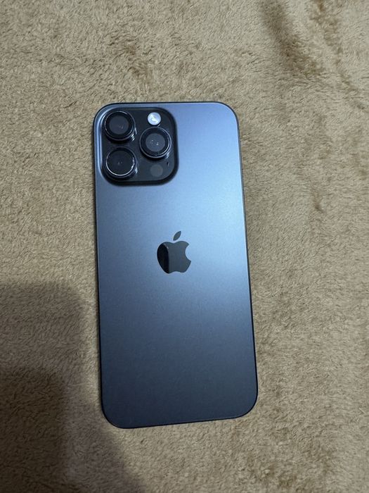 Продам Iphone 16 pro max 512 гб