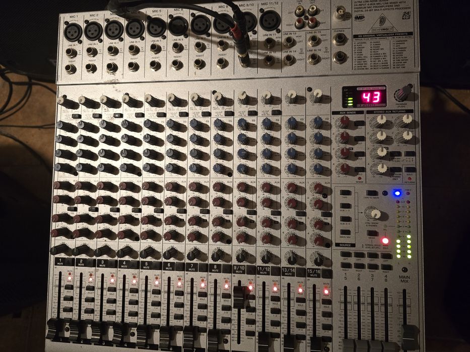 Boxe pasive Zeck Pas15/3cai/Pd8-12/Yamaha mx12/4/Behringer ub2442f/Img