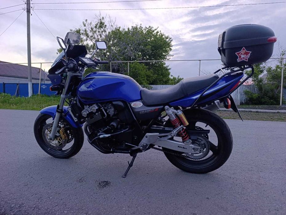 Продается Honda CB400SF