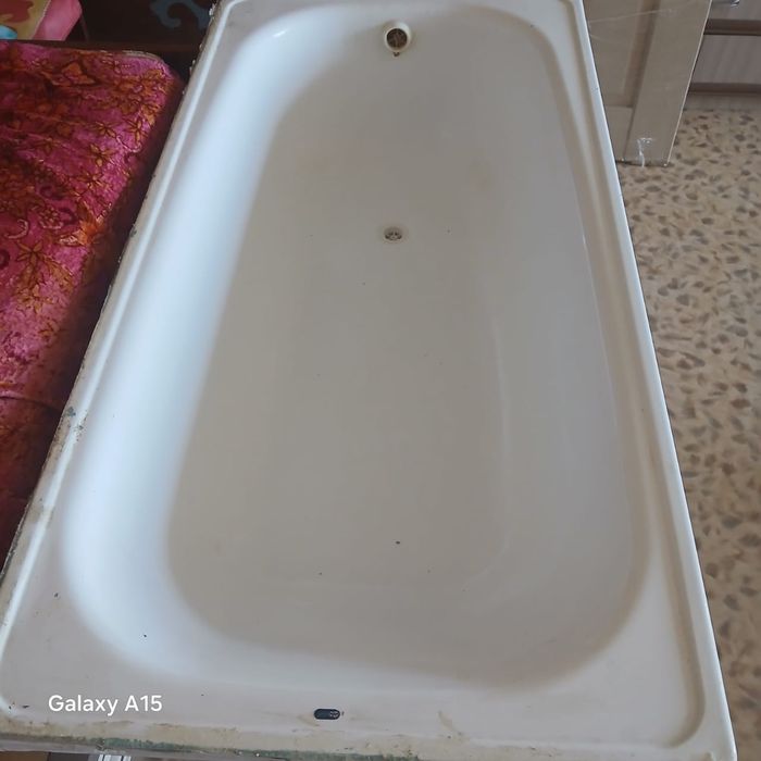 Душевая ванна чугунная