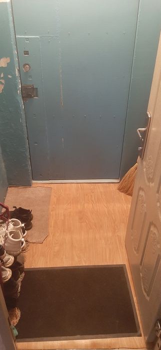 Продаю квартиру улучшенной планировки.