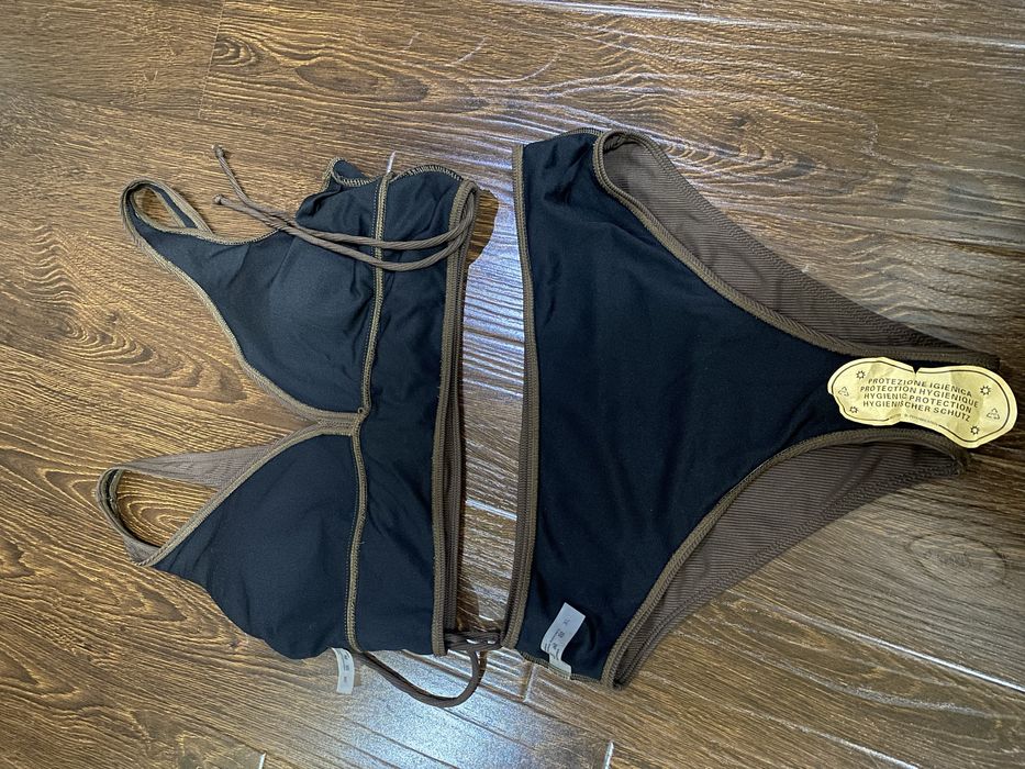 Трендовый купальник в рубчик в цвете «Горький шоколад»