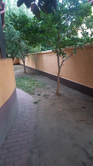 casa de vânzare lângă giratoriul de la Ford