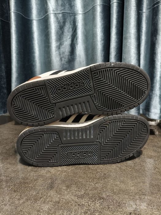 Оригинальные кроссовки Adidas Entrape