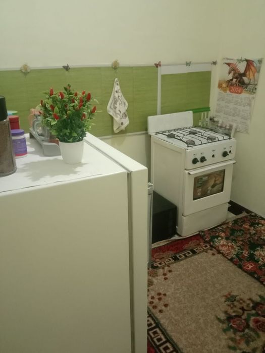 1 хонали уй сотилади