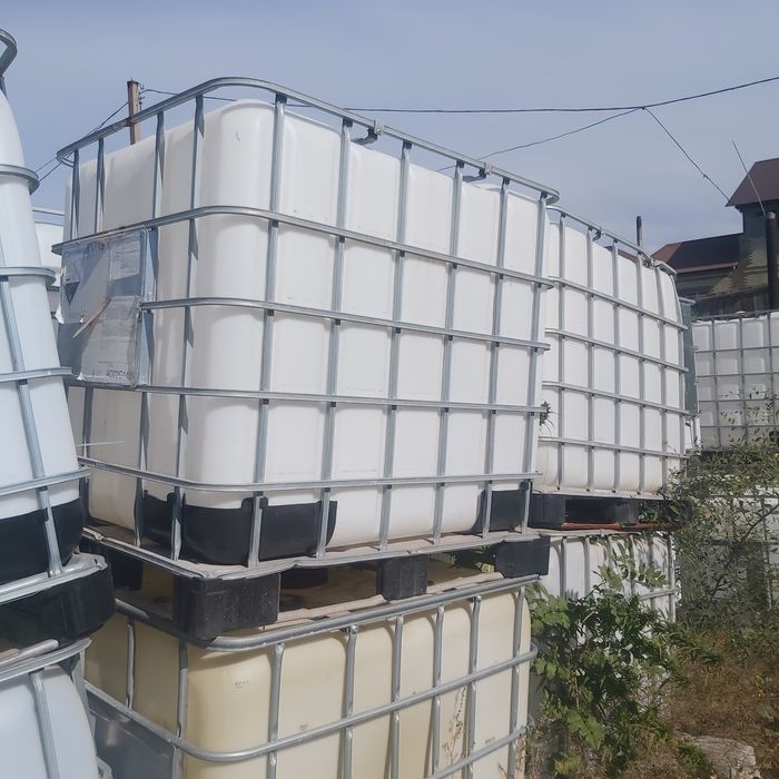 Продам еврокубы 1000 литров