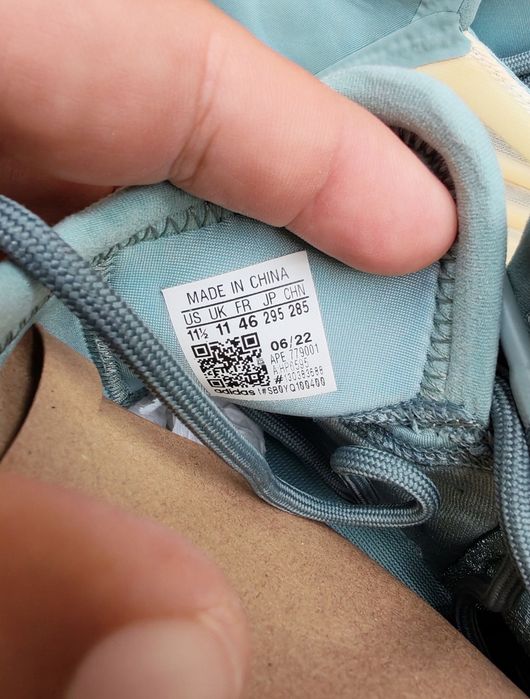 Ghete Adidas  Yeezy qntm mărimea 46