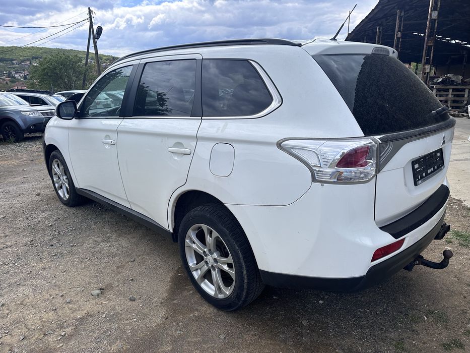 Мицубиши Аутлендър / Mitsubishi Outlander 2.2 Автомат НА ЧАСТИ