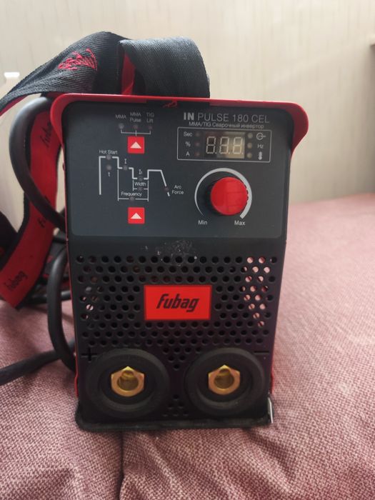 Сварка MMA / TIG (аргон)

MMA / TIG (аргон)

Макс. ток — 240 A

ПВ —