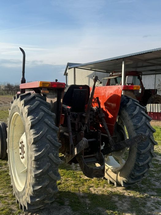 Vând Tractor fiat 60-66
