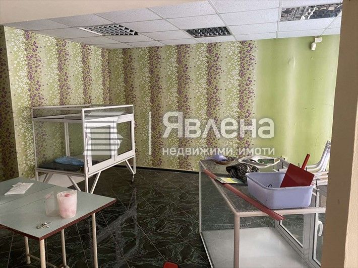 Продава се Магазин в Бургас, Възраждане - 93 кв.м за 775 €/кв.м - Снимка #4