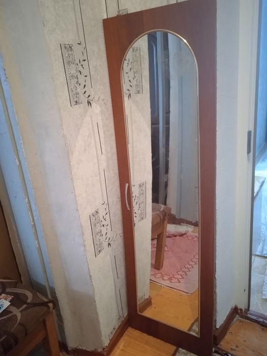 Продам зеркало от шкафа