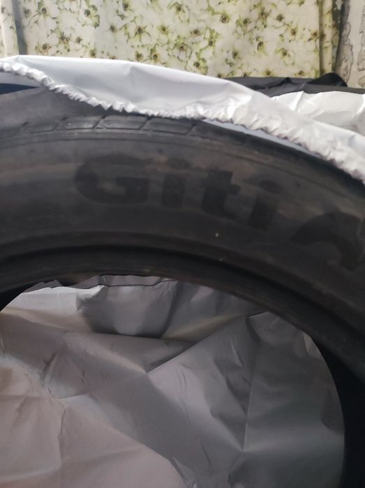 Б/У летним шины 235/50 r19