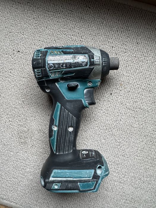 Акумултаорен Винтоверт Makita DTD154.    18V