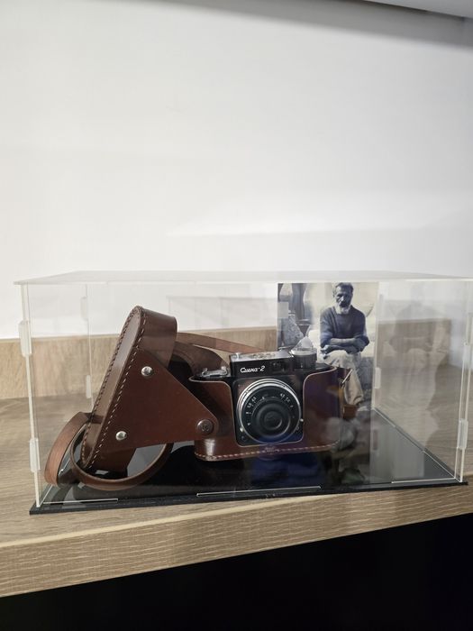 Aparat foto sovietic Smena-2 (Смена-2), anii 1960, caseta inclusa