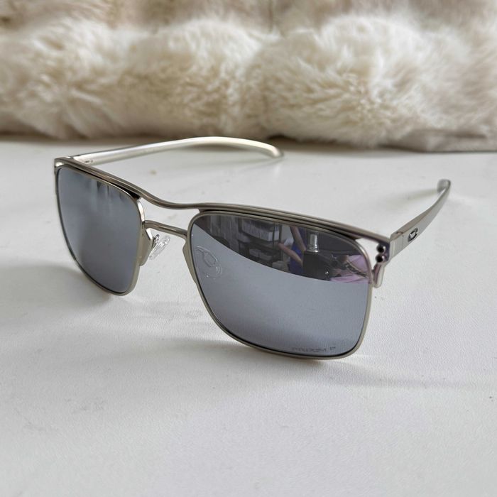 Oakley Holbrook Ti - Классические солнцезащитные очки с поляризацией