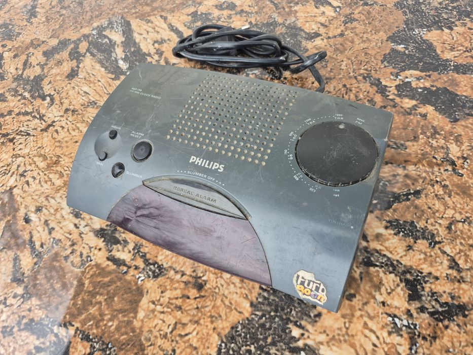 Radio receptor de masă Philips model AJ-3150 cu ceas digital și alarmă