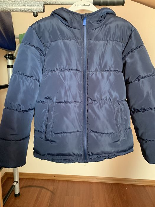 Продам куртку на мальчика