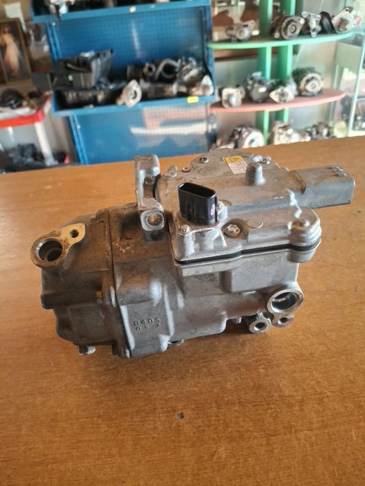 Compresor aer condiționat Toyota Yaris 1.5 Hybrid(31.000km)