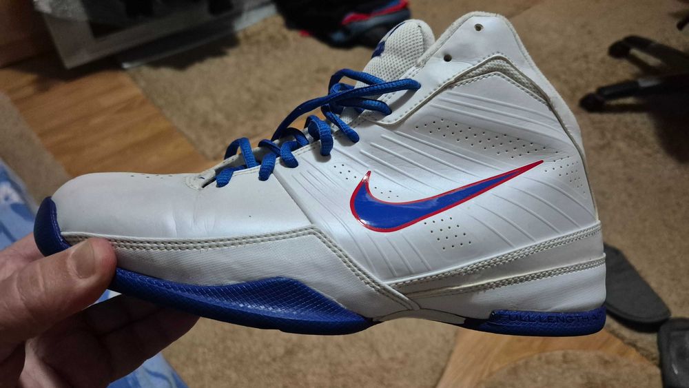 adidasi NIKE originali made Vietnam mar 41 --26 cm  NOI