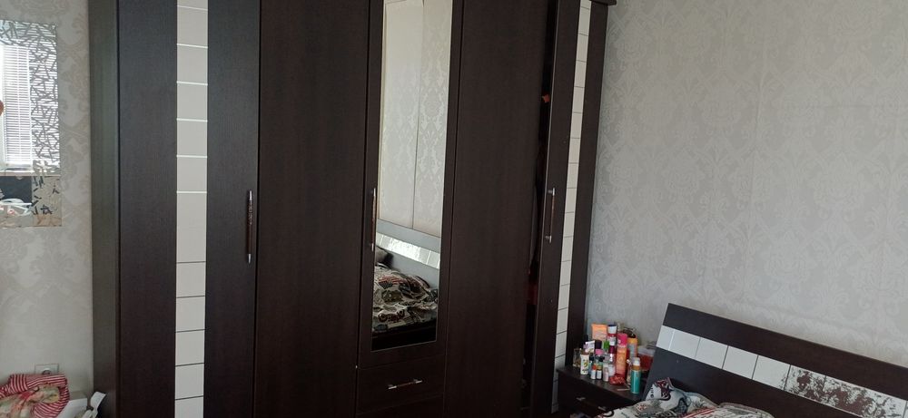 Гардероб, спалня и скрин и 2бр. нощни шкафчета
