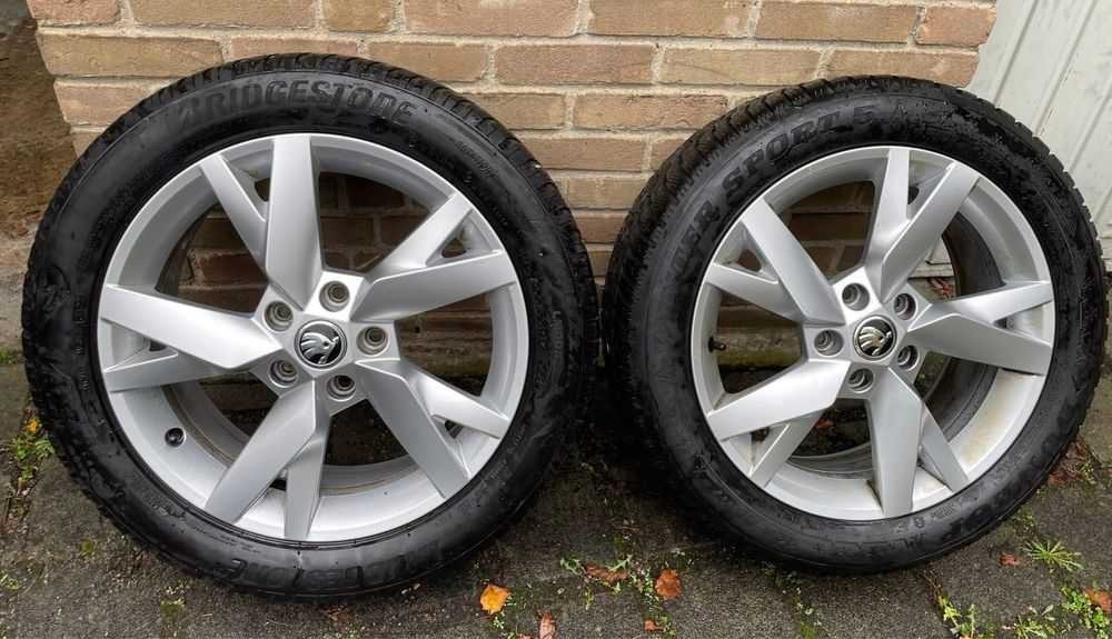 Оригинални 17 модел Lyra за Октавия 3-4