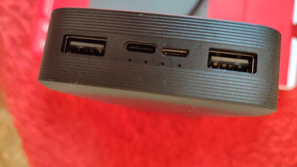 Преносима батерия Redmu