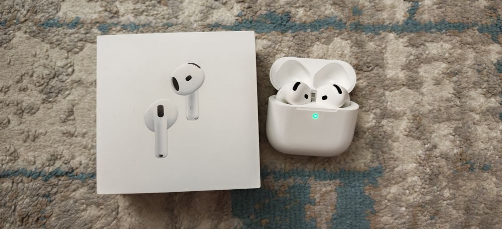 Air Pods 4 with Active Noise Cancellarion