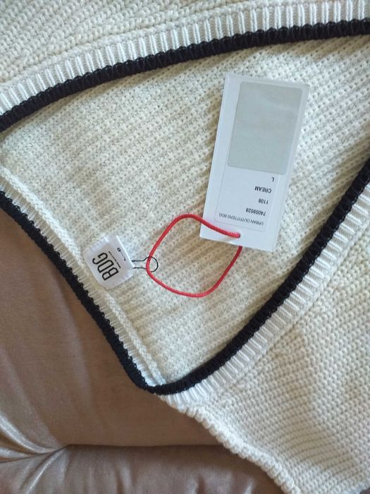 Vesta dama noua cu eticheta, L-G, crem, acrilic