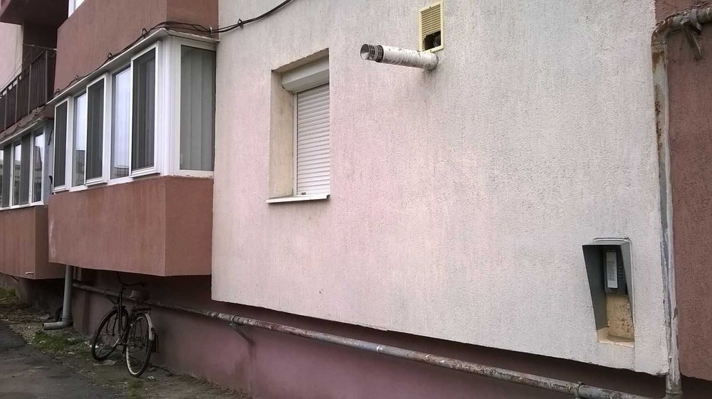 Vand apartament 3 camere decomandat, parter, Lugoj, micro 4