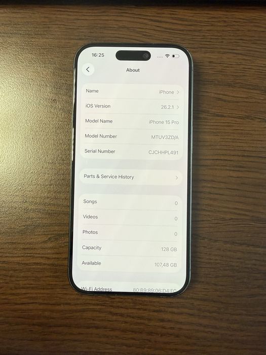 iPhone 15 Pro Black с  батерия 100%