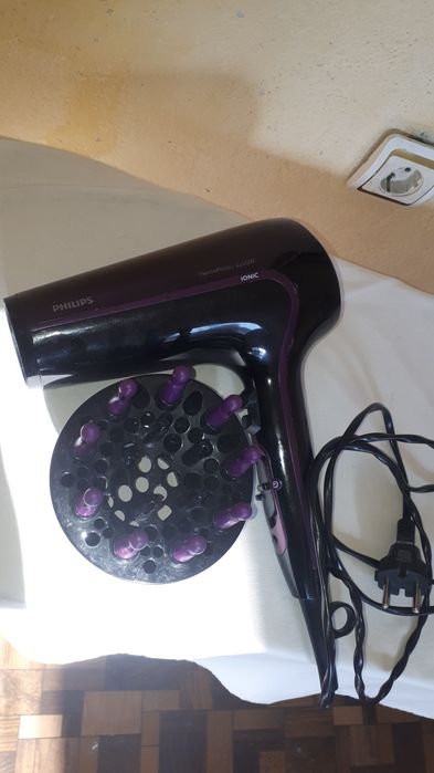 Продавам сешоар Филипс