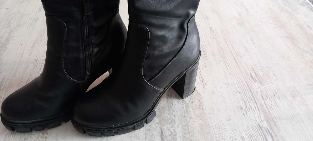 Дамски боти на висок ток №36