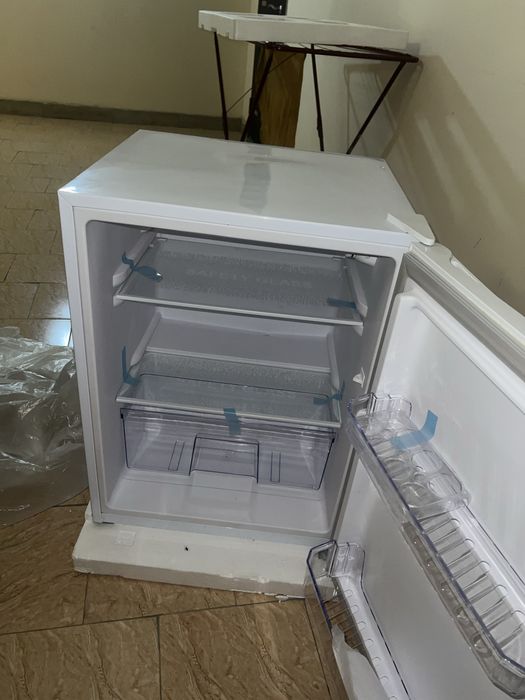 Ofis va Kabinet uchun Mini xolodilnik Yengi