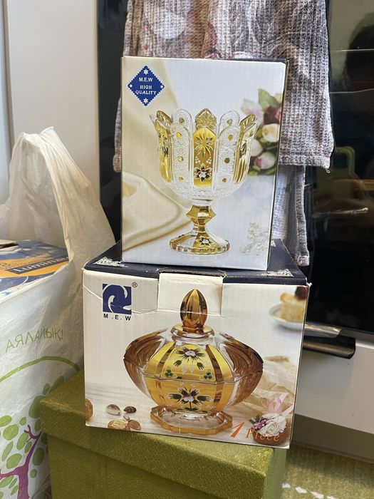Салатницы и подарочная посуда