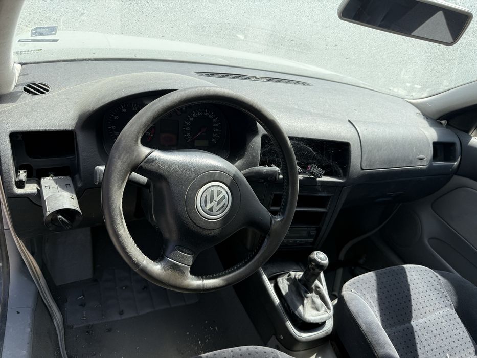 Голф 4 1.6 на части / Vw golf 4 1.6 i на части