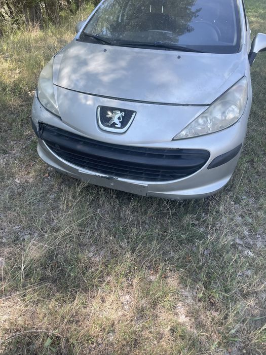 Dezmembrez peugeot 207 1.6 hdi 90 /109 cp