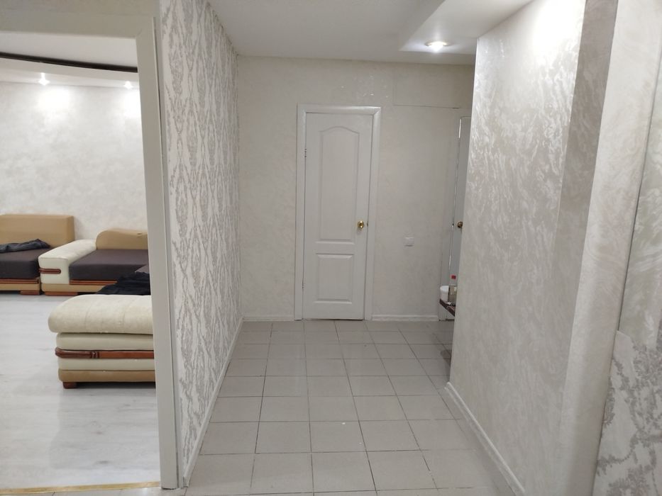 Продам 2 комн-ю квартиру в центре